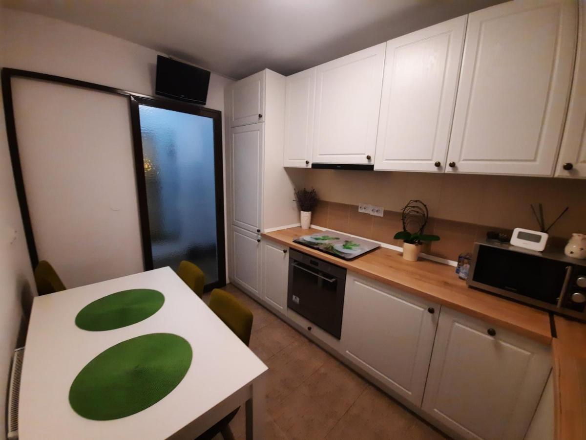 Apartamento Happy Apartament Sibiu Exterior foto